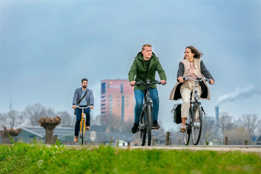 Bericht Ruil de benzinepomp in voor de fietspomp: doe mee met FietsChallenge A12 Editie 2022 bekijken